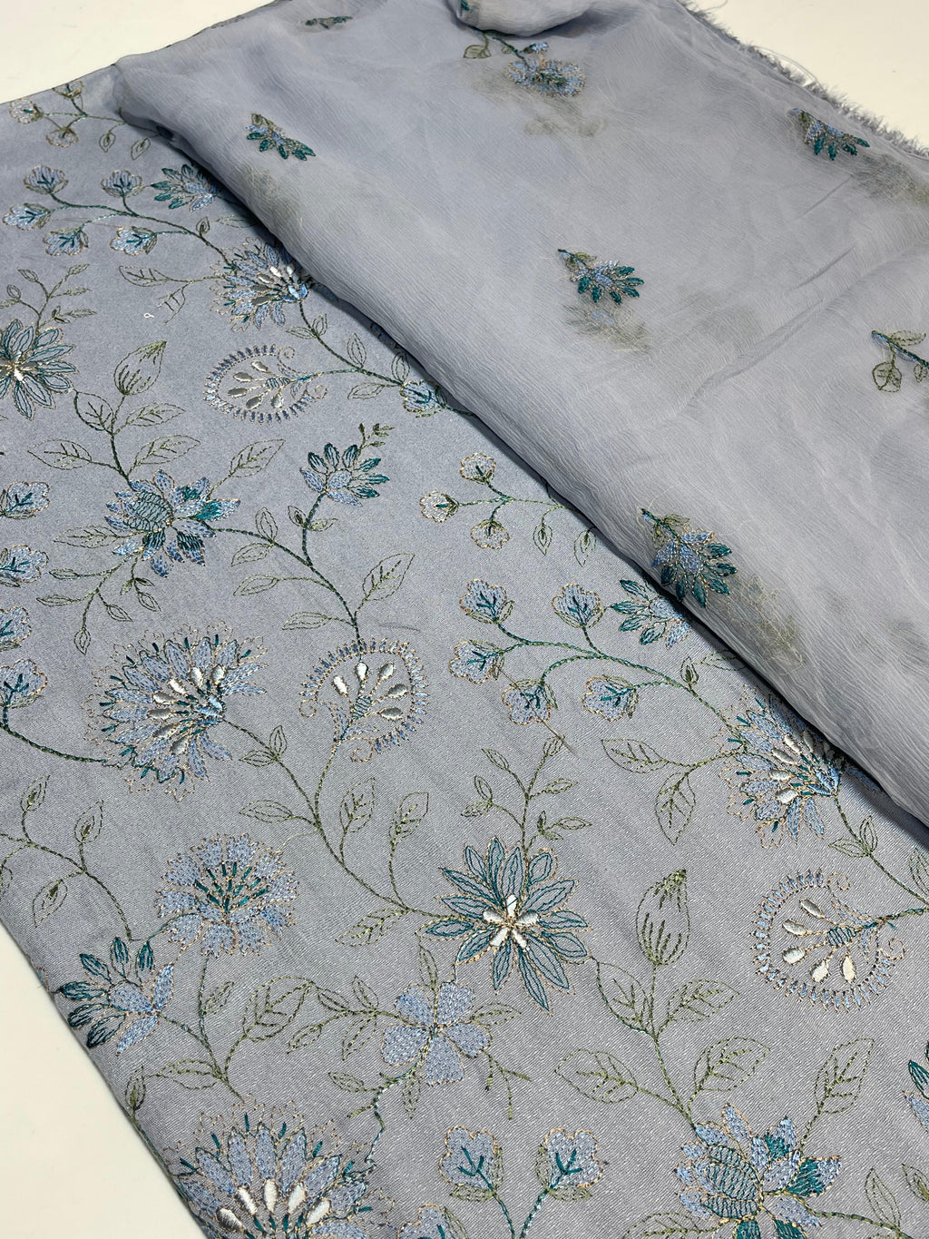 bareeza embroidery 3pc